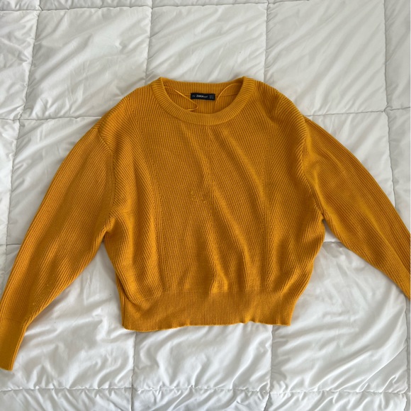 Zara Knit Sweater -size small - Picture 1 of 3